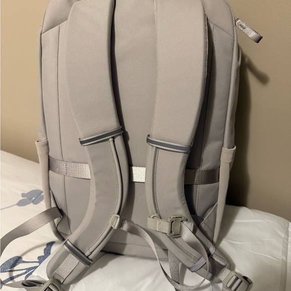 Lululemon Double Zip Backpack - Picture 5 of 8